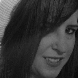 Laura Thiel Photo 26