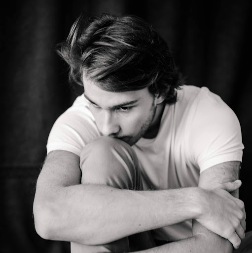 Adam Nein Photo 14