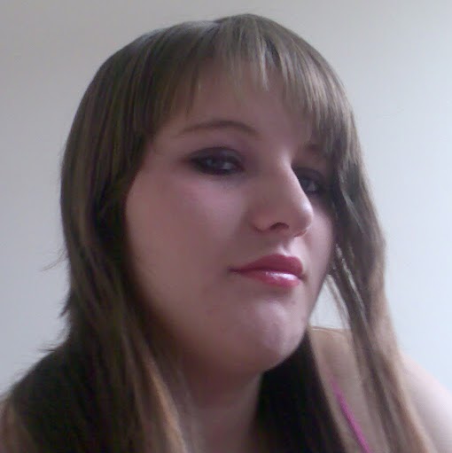Megan Edmonds Photo 17