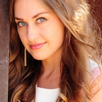 Rebecca Price Photo 35