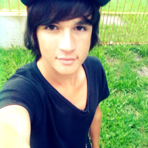 Cezar Medeiros Photo 12
