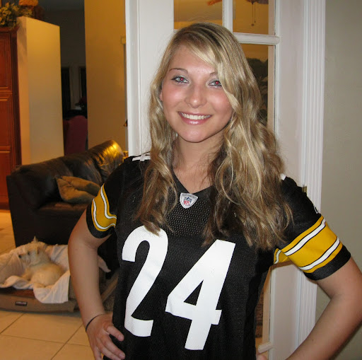 Julie Levin Photo 30