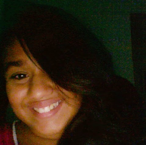 Emely Molina Photo 18