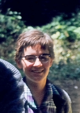 Barbara Bell Photo 18
