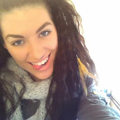 Abbie Robinson Photo 28