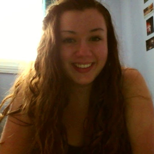 Lindsay Welch Photo 27