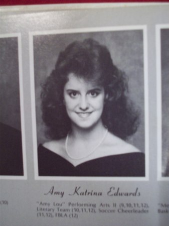 Amy Edwards Photo 46