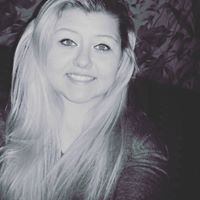 Danielle Cook Photo 18