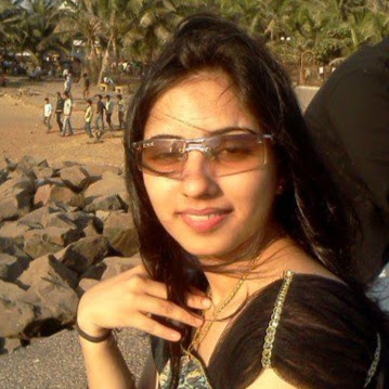 Diya Bhatia Photo 10