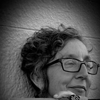 Lisa Mendelson Photo 23