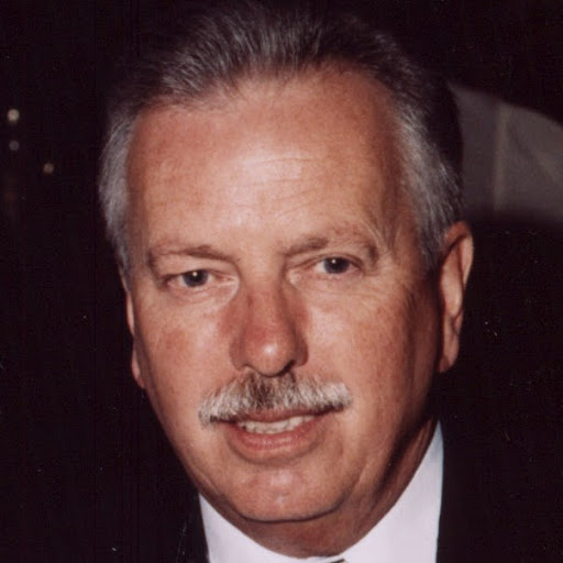 Dana Mckinzie Photo 6