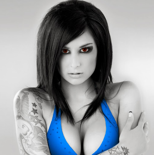 Sam Anders Photo 32