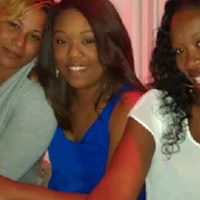 Renee Elmore Photo 9