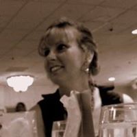 Jennifer Rubacha Photo 1