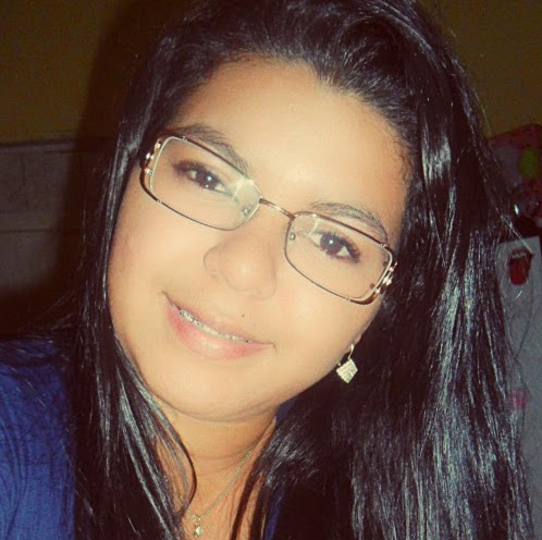 Aline Maciel Photo 27