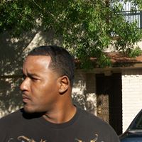 Demetrius Newton Photo 13