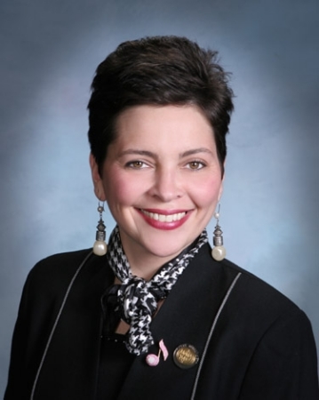 Mary Lippold Photo 4