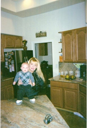 Shelley Everett Photo 13