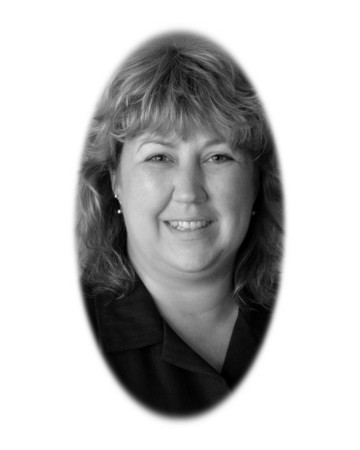Linda Diggins Photo 9