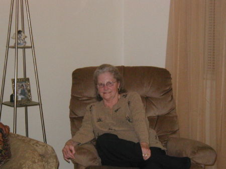 Frances Ward Photo 10